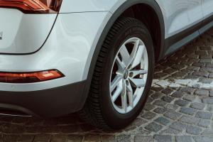 Pirelli Scorpion All Season SF2 on SUV